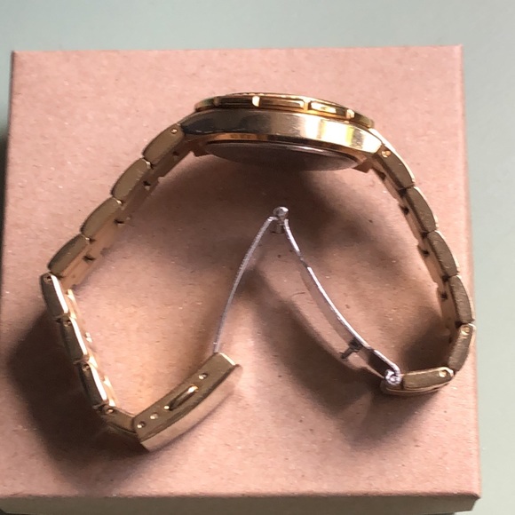 Guess Women Gold Band Watch - Picture 7 of 8